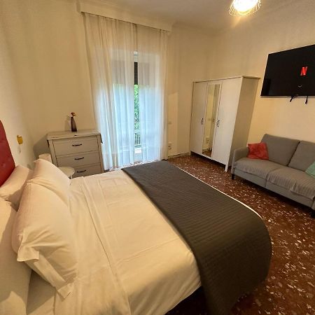 Galleria Frascati Rooms And Apartment Exteriör bild