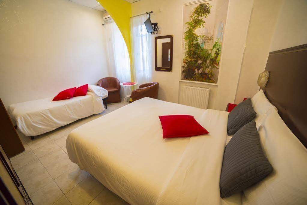 Galleria Frascati Rooms And Apartment Exteriör bild