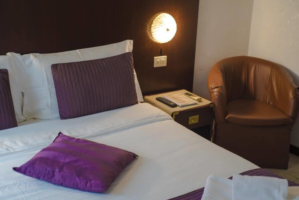 Galleria Frascati Rooms And Apartment Exteriör bild